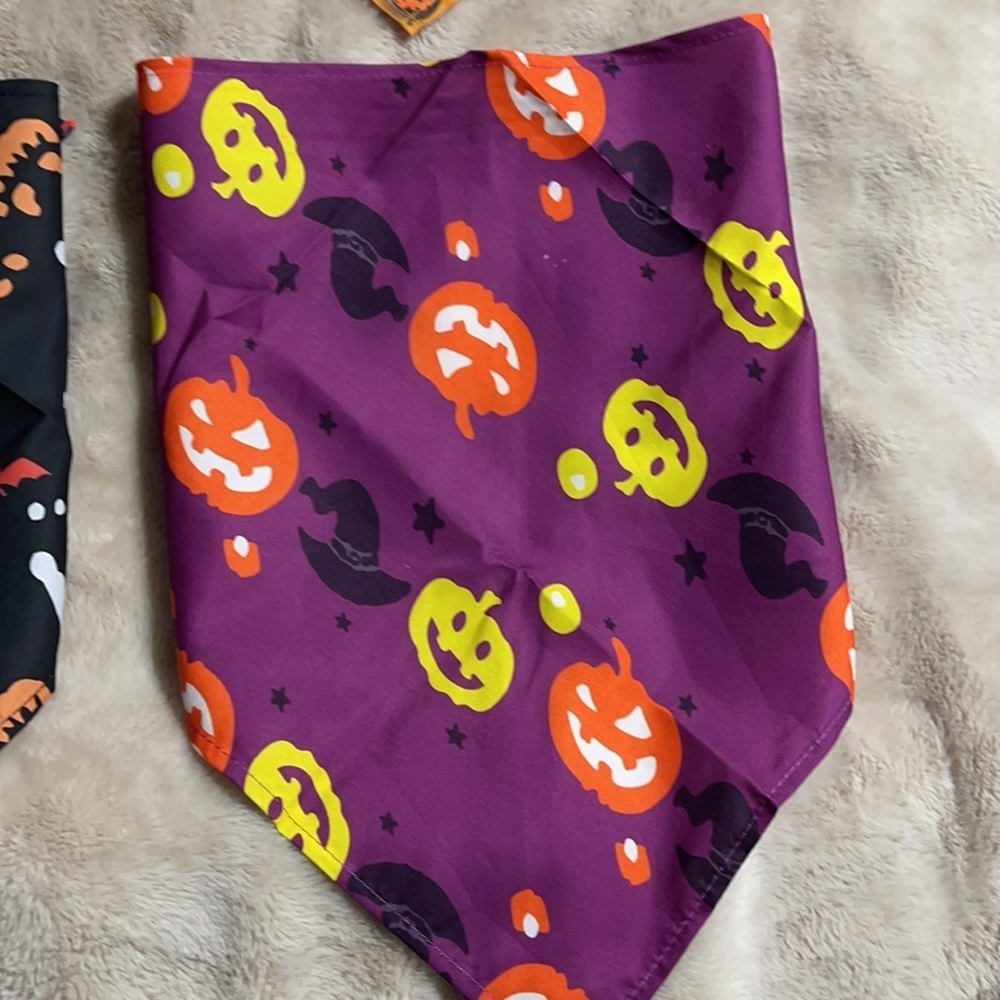 New set/4 Halloween pet bandana - Picture 4 of 5
